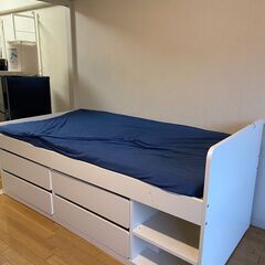 ほぼ未使用収納たくさん！マットレス付IKEAシングルベッド (unmo