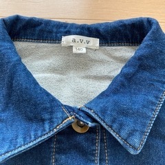 a.v.v デニムジャケット140cmの画像