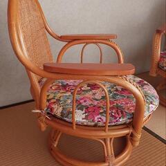 籐のガラステーブルと椅子のセット【値下げ】の画像