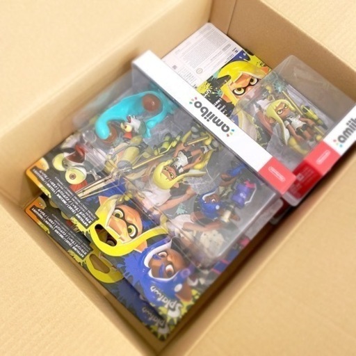 amiibo トリプルセット[インクリング【イエロー】／オクトリング【ブルー】／コジャケ]（スプラトゥーンシリーズ）