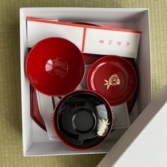 【美品】決定。無料にしました！⭐︎お食い初め食器⭐︎祈祷済の画像