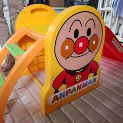 【アンパンマン滑り台】の画像