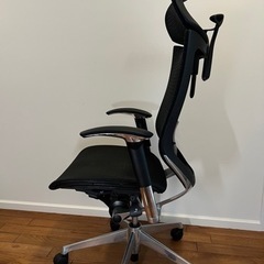 オカムラ　バロン　肘付きハイバックチェアの画像