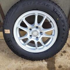 ホンダ用 ５穴アルミホイール付 スタッドレスタイヤ４本の画像