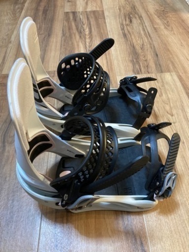 BURTON レクサ X 21-22モデル レディース