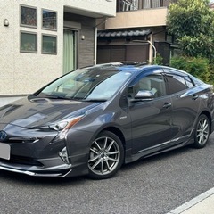 トヨタ プリウスZVW51 平成30年です 距離3万です 車検7...