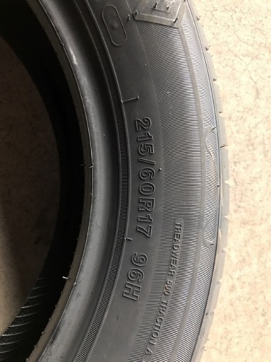 新品！！　4本　アプタニータイヤ　215/60R17