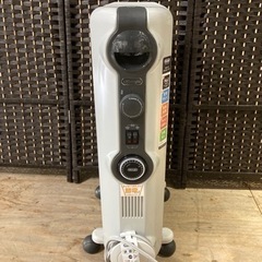 《在庫過多によりセール中！》【デロンギ　オイルヒーター　HJ0812】