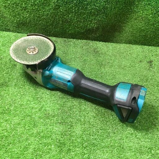 マキタ GA404D 充電式ディスクグラインダ 100㎜ バッテリー1個付き【市川行徳店】【店頭取引限定】【中古】管理番号：IT5UZ4LT1T58