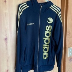 【値下げ】adidas アディダス　パーカー
