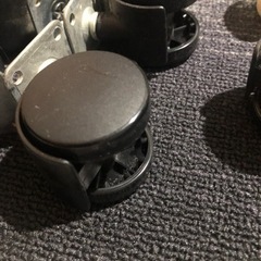 ⑤ キャスター・脚部品★１７個セットの画像