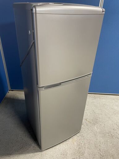 【良品】AQUA 2ドア冷蔵庫 AQR-141F 2017年製 通電確認済み 人気 早い者勝ち！ 引取歓迎 配送OK