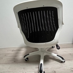 ニトリ　デスクチェア　キャスター付　椅子　高さ調整可の画像