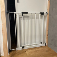 赤ちゃん、ベビーゲート、ペットサークル階段侵入防止の画像