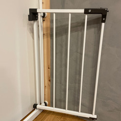 赤ちゃん、ベビーゲート、ペットサークル階段侵入防止の画像
