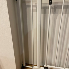 赤ちゃん、ベビーゲート、ペットサークル階段侵入防止の画像