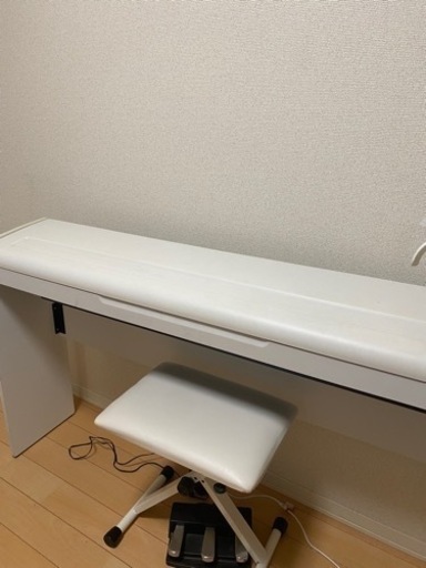 美品⭐️KORG電子ピアノ　ホワイト