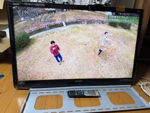 中型〜大型テレビ番号90 SHARP AQUOS 2011年製 LED液晶40インチ【DVD・Blu-ray再生機能、壁掛け用ステー付】大阪府内 配達設置無料 保管場所での引き取りは値引きします