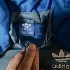adidas ダウンジャケット の画像