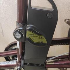 電動アシスト三輪車の画像