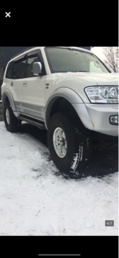 車のパーツ タイヤ、ホイール