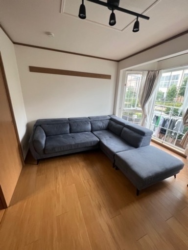 カウチソファー