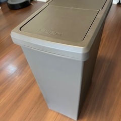 スライド型ゴミ箱　30L ブラウン