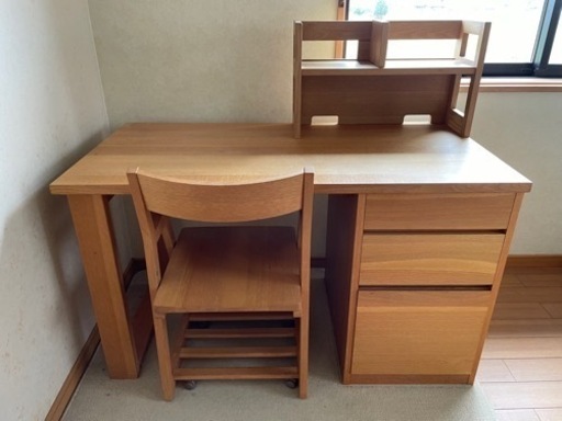 飛騨産業製　soffio 学習机・椅子