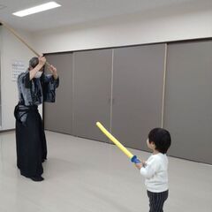 お子さま向け『殺陣体験講座』の画像