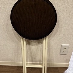 折りたたみスツールの画像