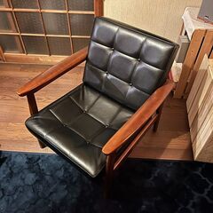 カリモク　Kチェア　１シーター（座面沈みあり）