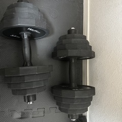 トレーニング用ベンチ　ダンベル2つセットの画像