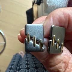 カフスボタン？