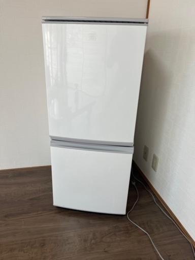 2019年製　SHARP 2ドア冷蔵庫　137L
