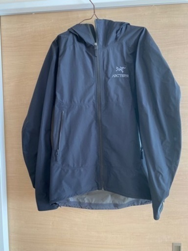 ARC’TERYX マウンテンパーカー　ブラック