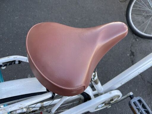 10/18商談中 27インチ 自転車 6段変速 ライト 荷台 カゴ付き 鍵欠品