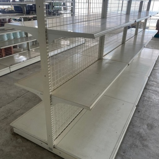 ゴンドラ什器2️⃣4ユニット売却済み