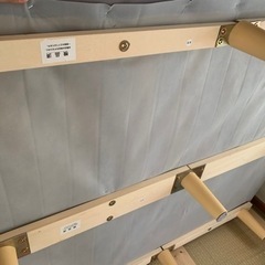無料セミダブルベッド　グレーの画像