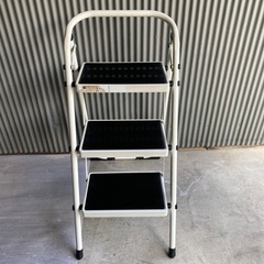 階段式の踏み台(ﾟ∀ﾟ)