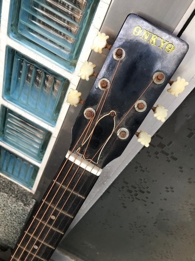 USEDギター】Strictly 7 Guitarsからスルーネック仕様のCobra