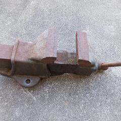 万力　バイス　クランプ　NBK 100