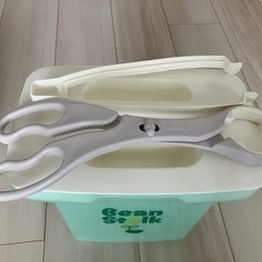 子供用品 ベビー用品 哺乳瓶薬液消毒ケースとトング