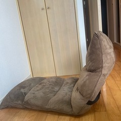 ［受け渡し予定者あり］座椅子の画像