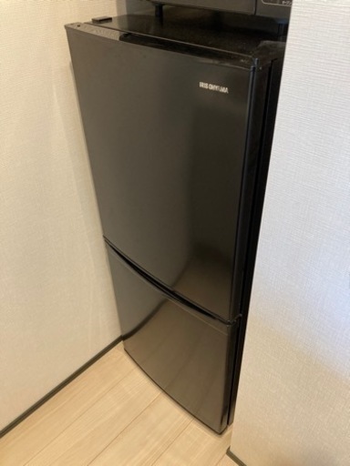 アイリスオーヤマ 冷蔵庫　黒