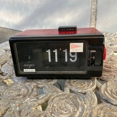 パラパラ　デジタル時計　取りに来られる方