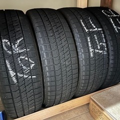 スタッドレスタイヤ　BRIDGESTONE VRX2