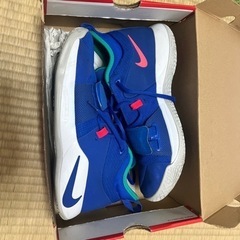 バスケットボールシューズ