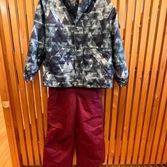 長く使えるスキーウェア(レッド)の画像