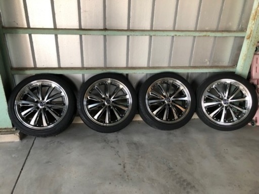 19インチ　タイヤ　アルミ　セット