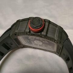 カーボン 腕時計　の画像